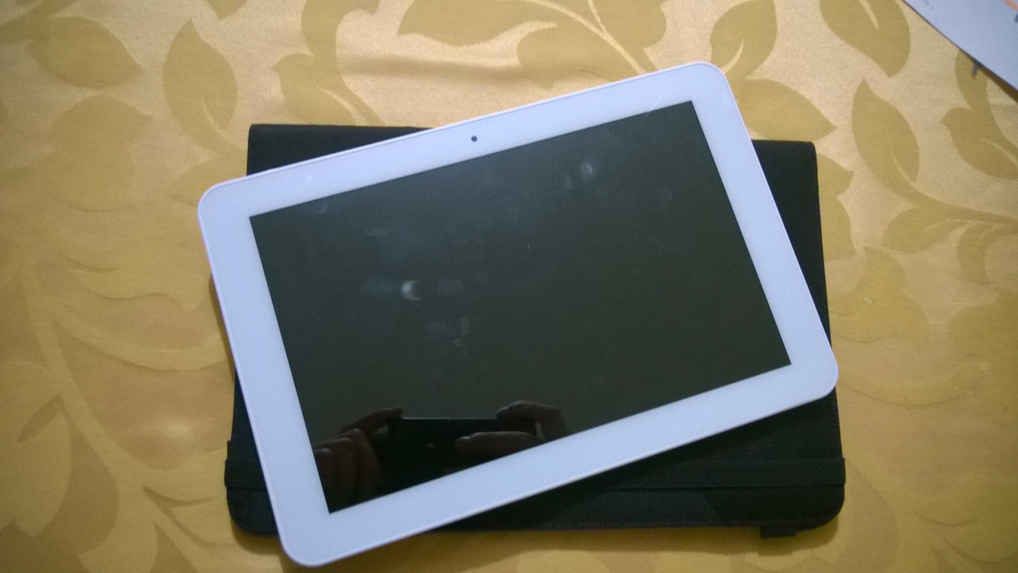 Tablet 10.1" QILIVE QC 1GB ram 8GB Branco