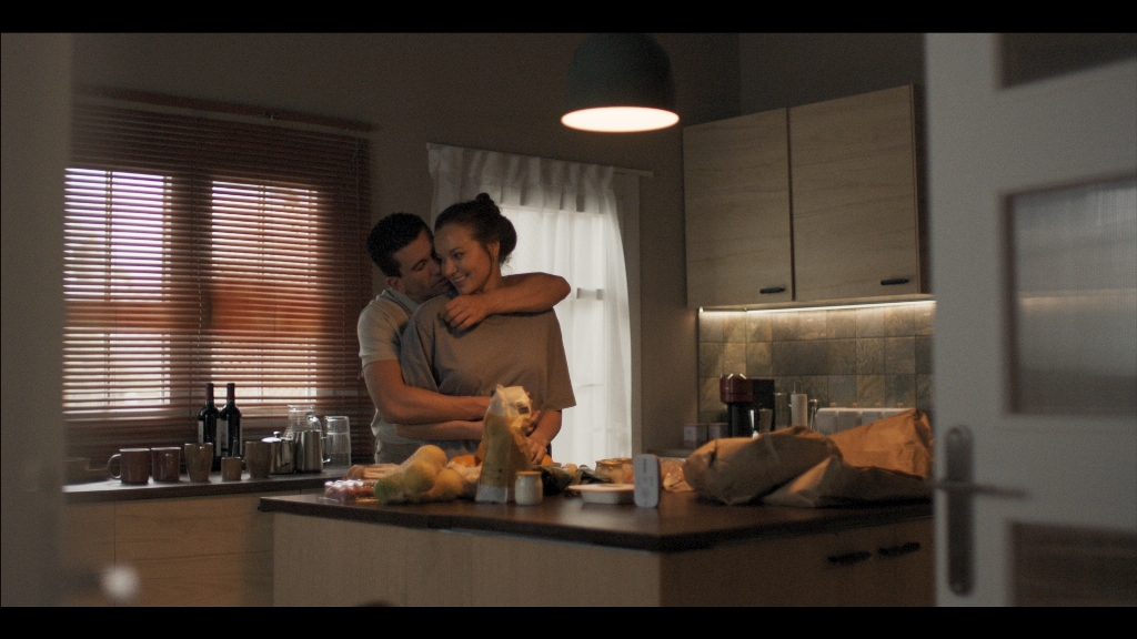 De Mãos Atadas